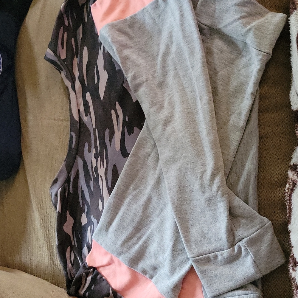 2XL  Women's Colorblock Pullover